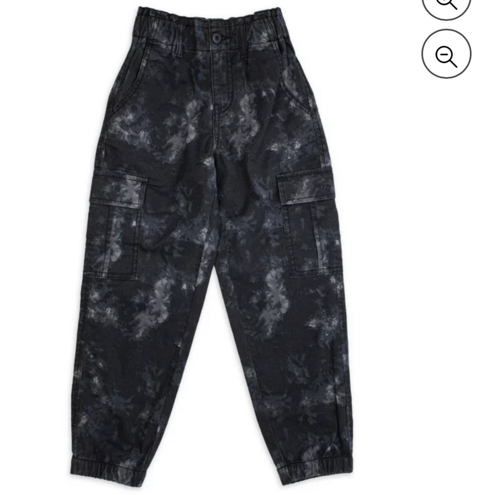 3 for $15 ⬆️ Girls high waisted Cargo Pants (S)